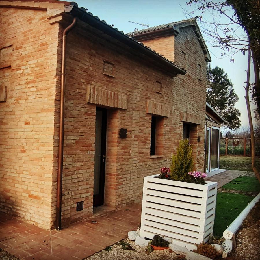 B&B Il Fienile Del Borgo เยซี ภายนอก รูปภาพ
